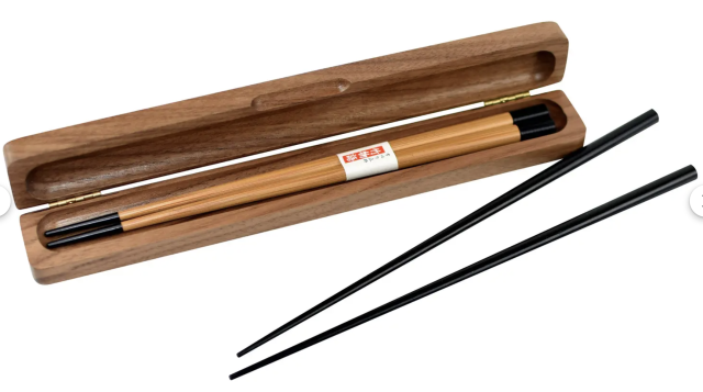 Palitos Chinos con Caja